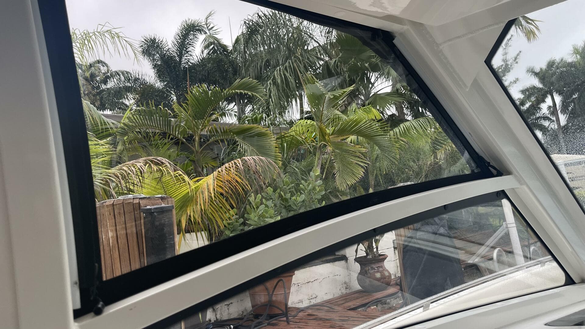 2016 Boston Whaler — photo 158