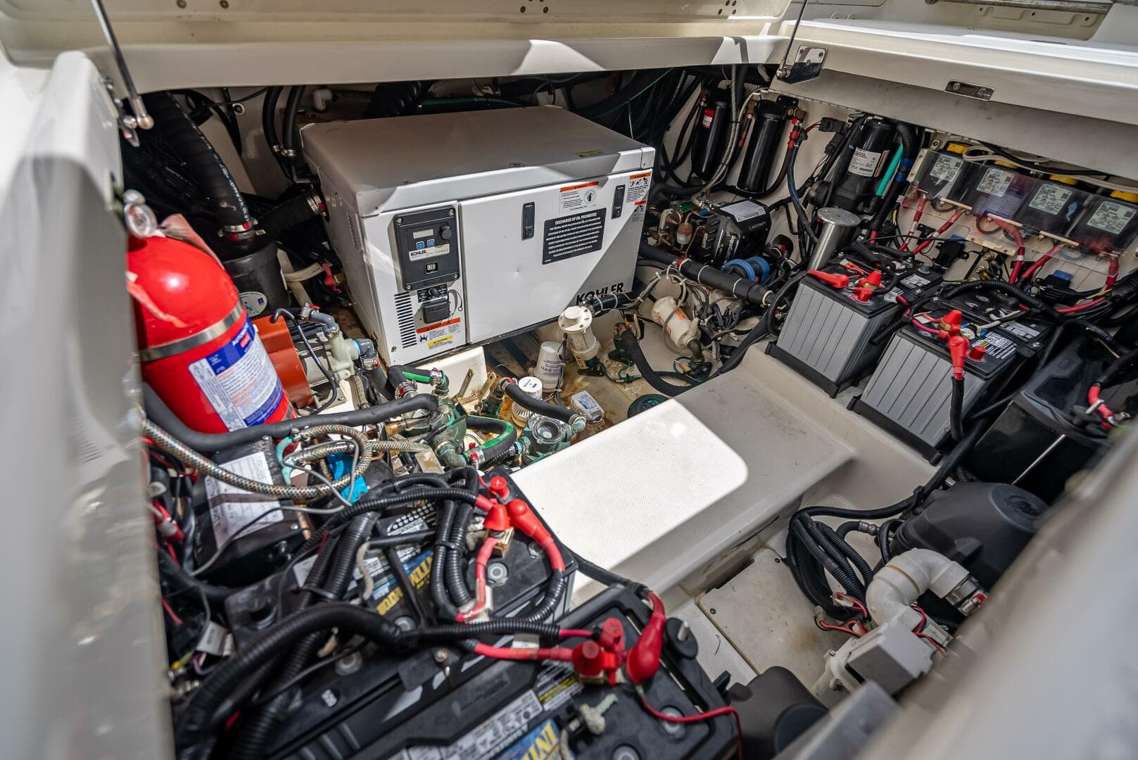 2016 Boston Whaler — photo 87