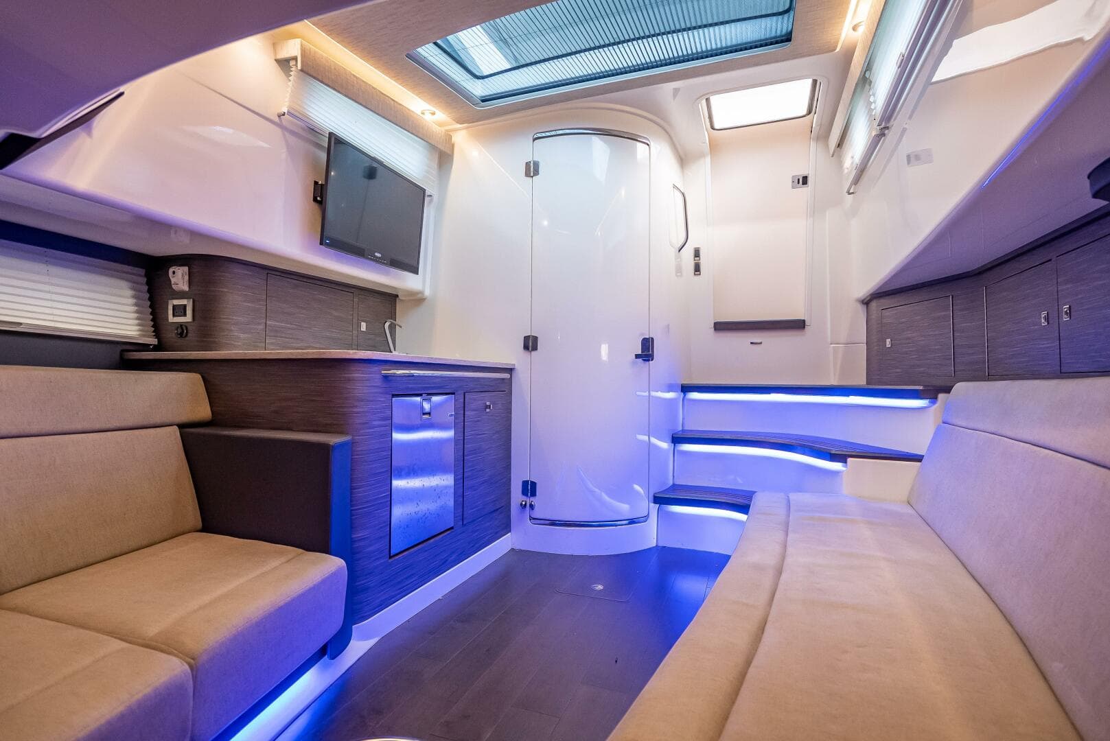 2016 Boston Whaler — photo 68