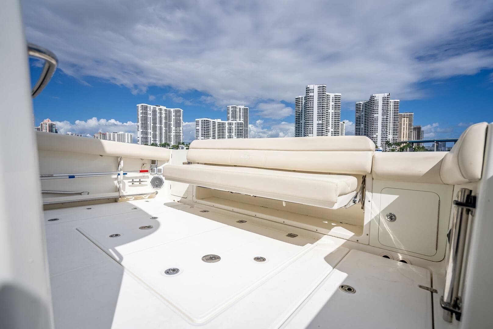 2016 Boston Whaler — photo 90