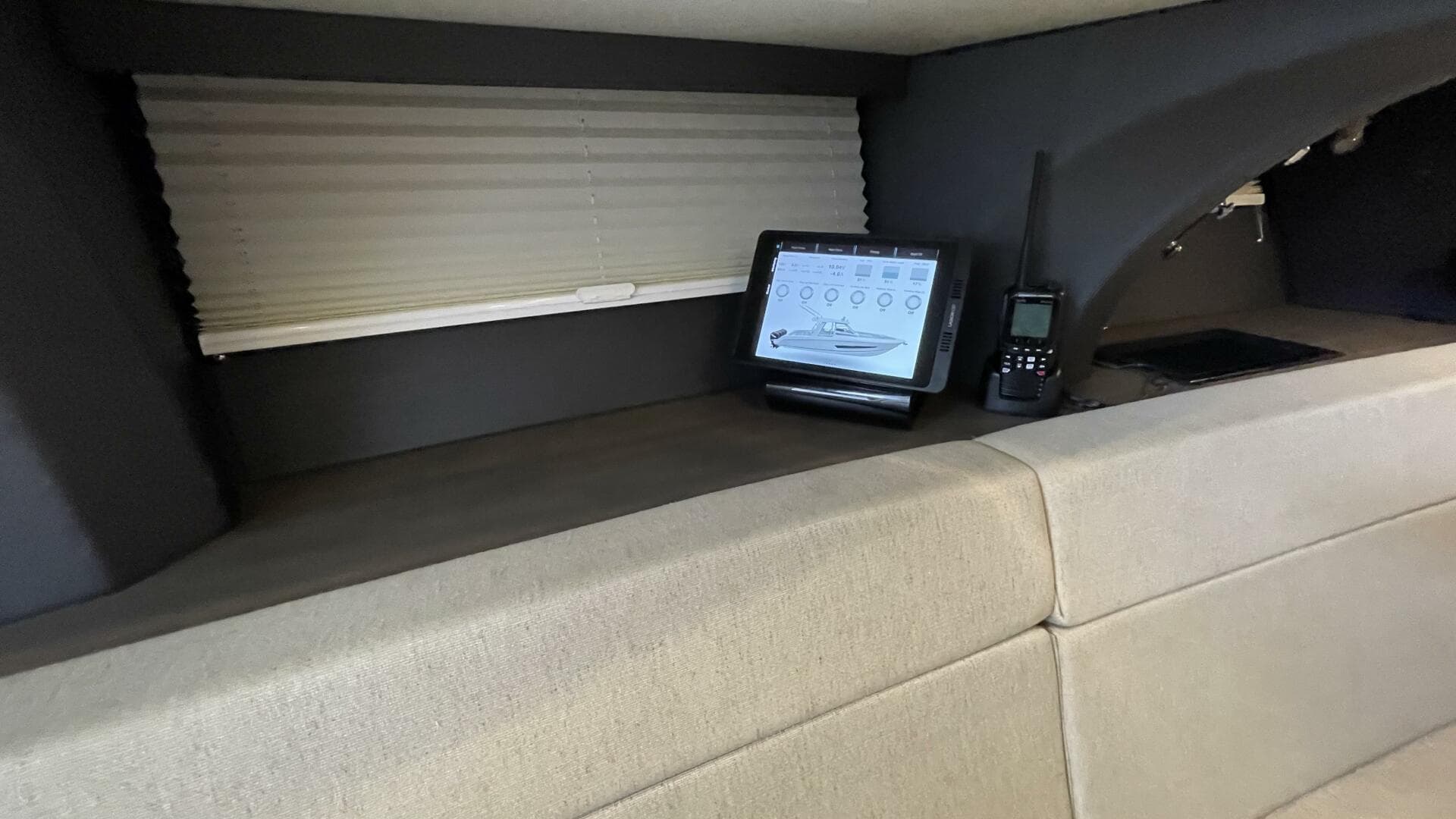 2016 Boston Whaler — photo 156