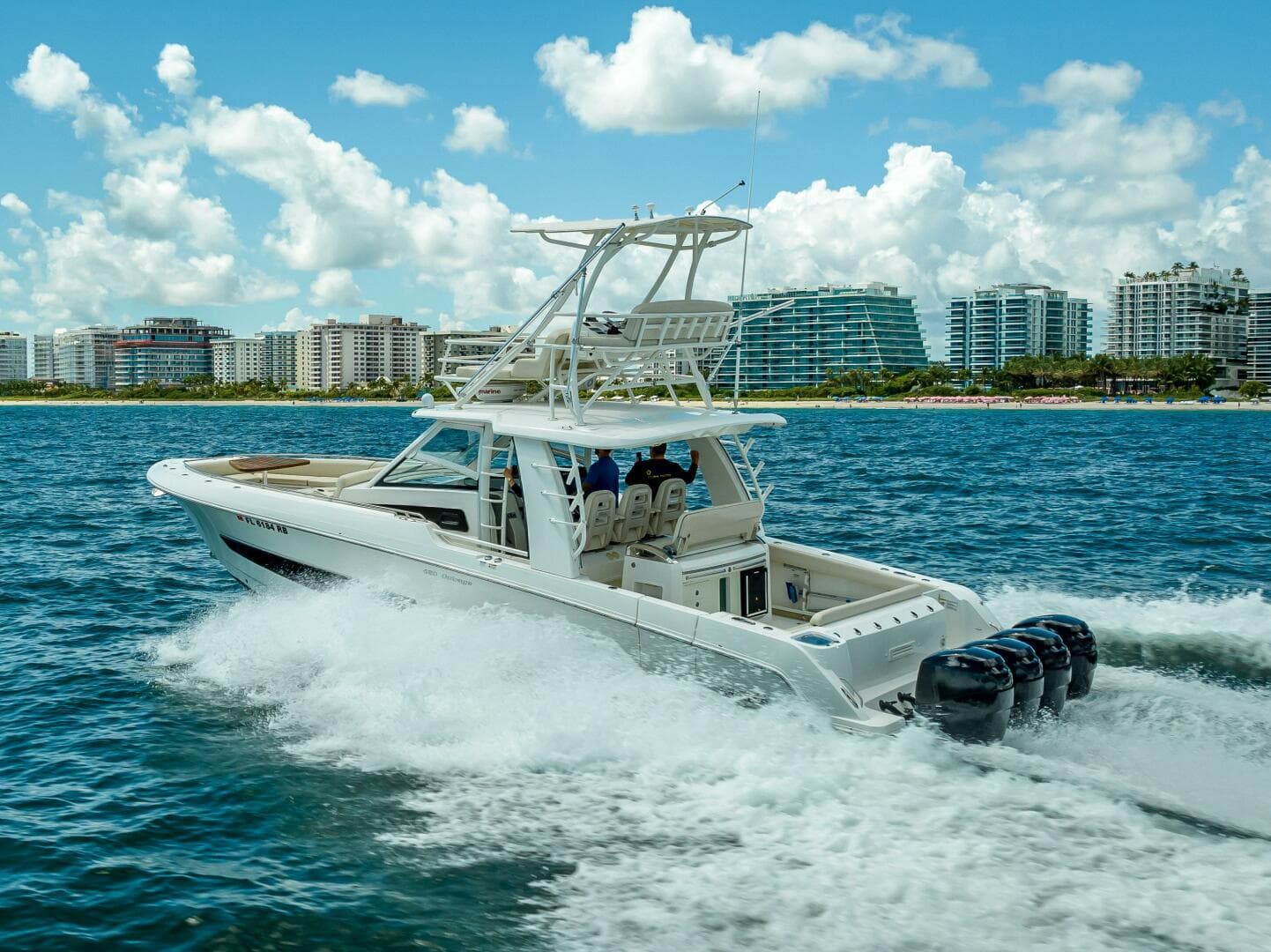 2016 Boston Whaler — photo 47
