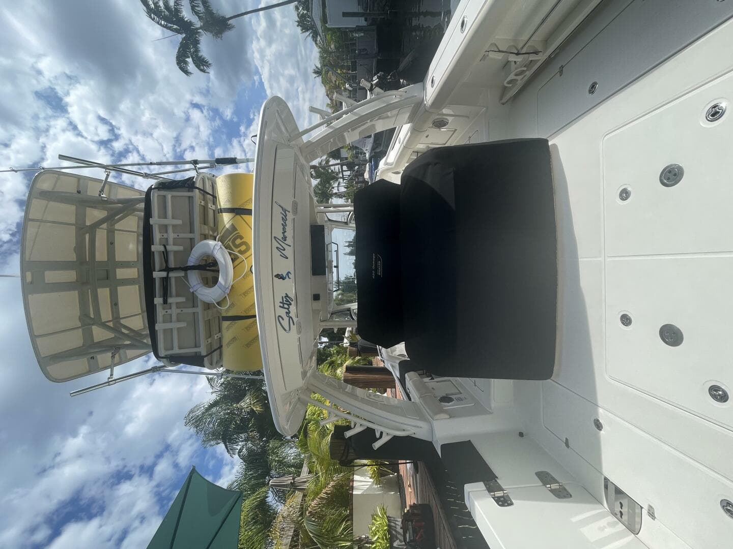 2016 Boston Whaler — photo 144