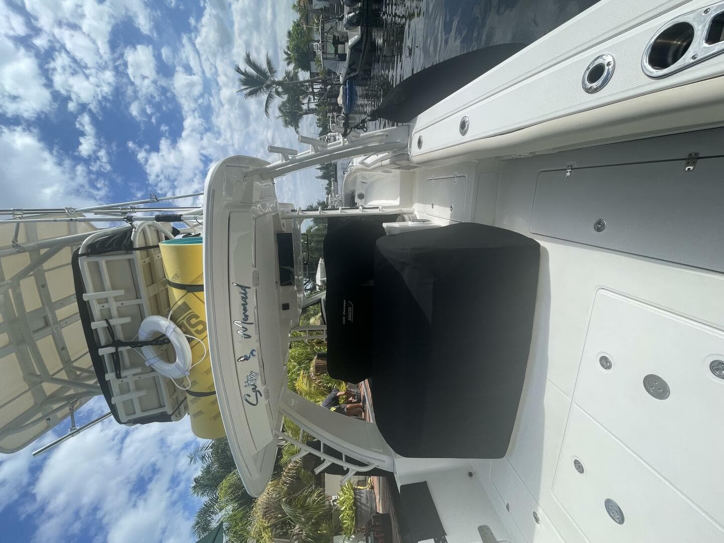 2016 Boston Whaler — photo 145