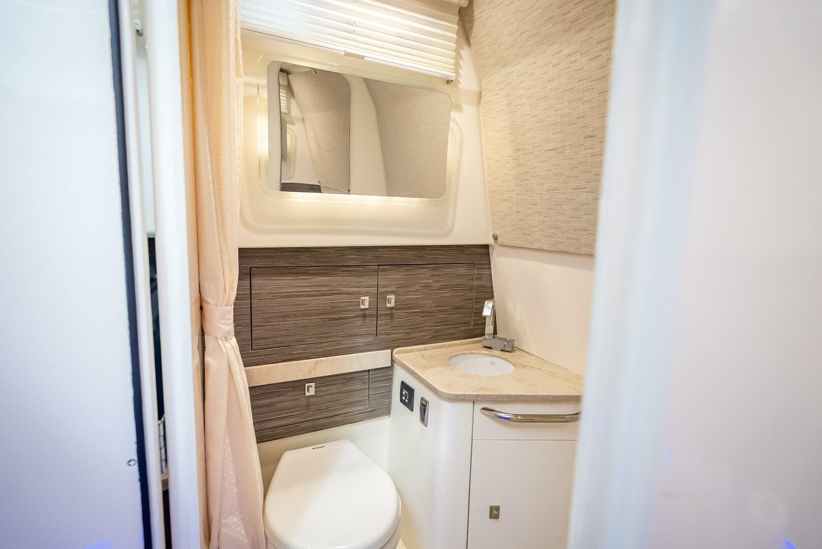 2016 Boston Whaler — photo 73