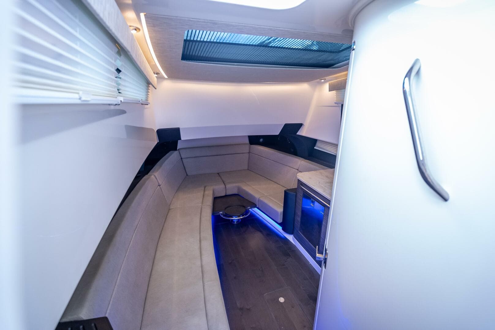 2016 Boston Whaler — photo 62