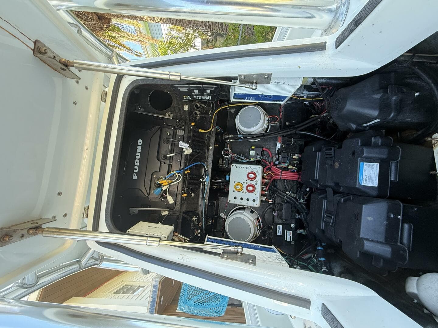 2016 Yellowfin — photo 13