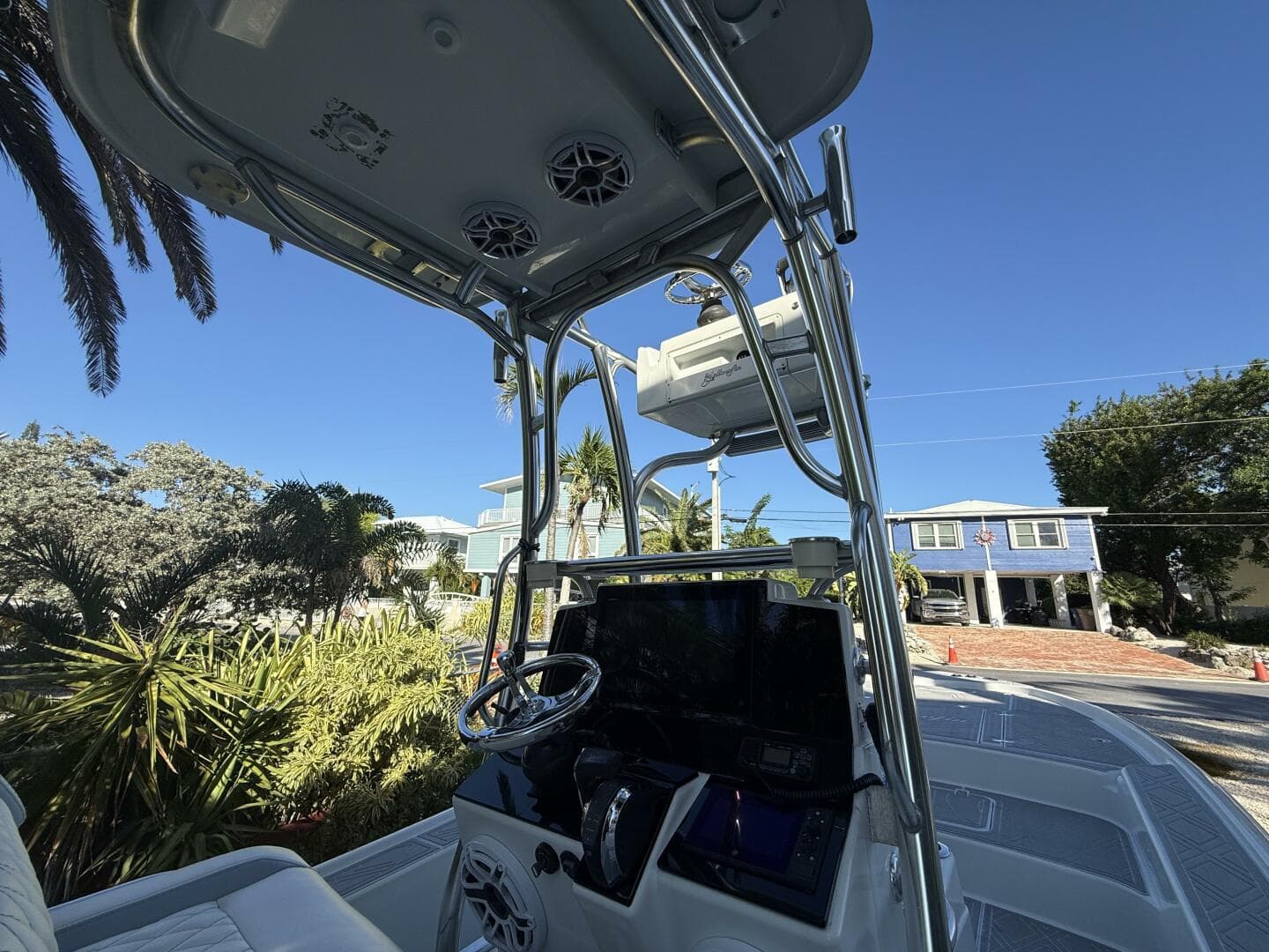 2016 Yellowfin — photo 9