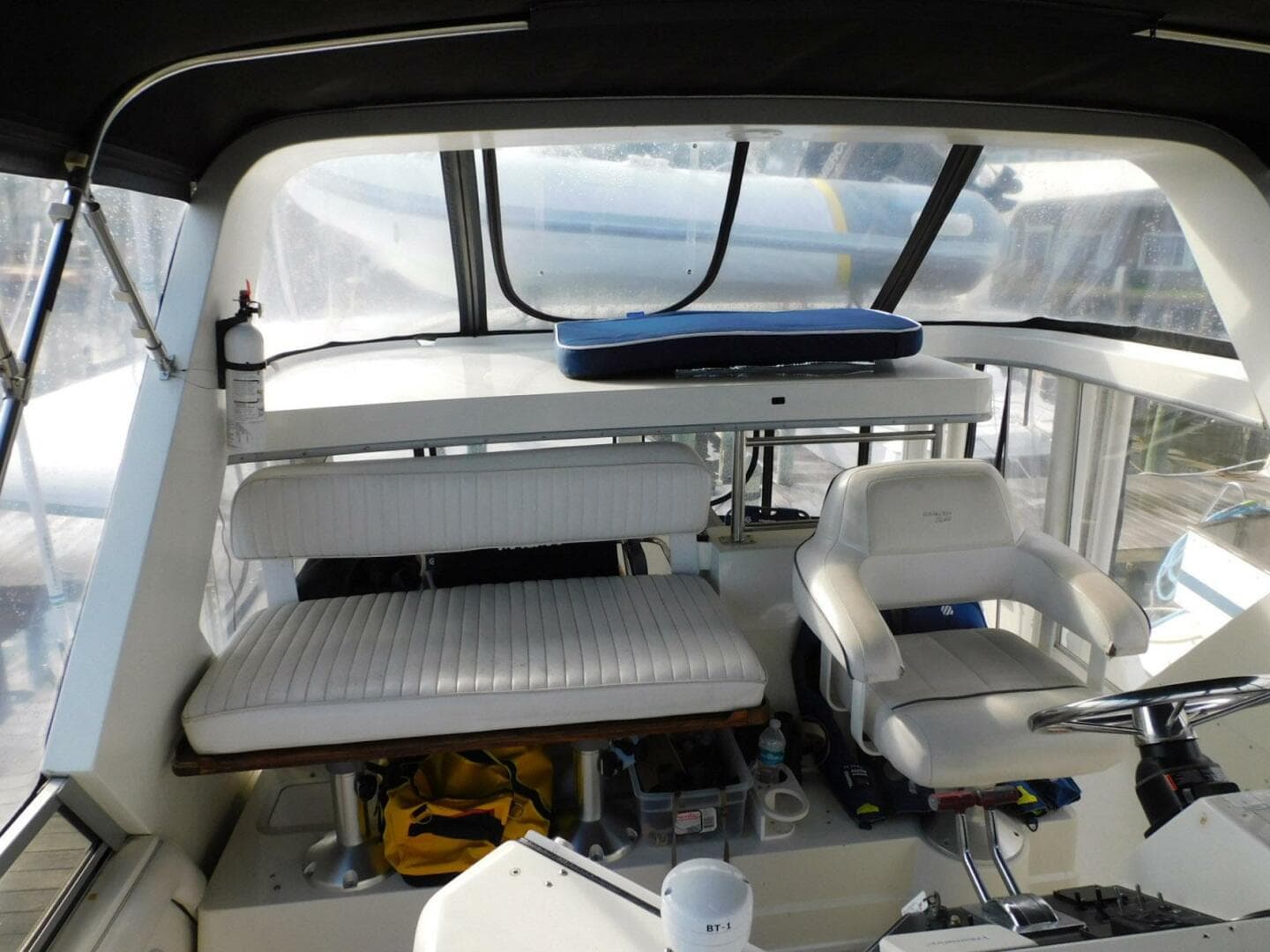 1993 Carver 445 Aft Cabin — photo 44