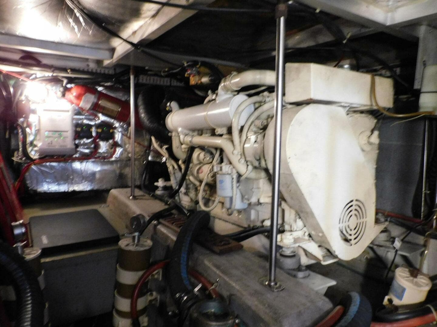 1993 Carver 445 Aft Cabin — photo 64