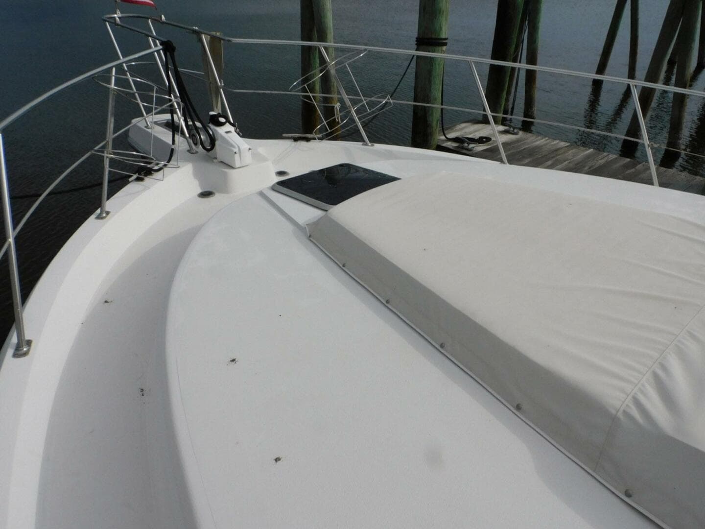 1993 Carver 445 Aft Cabin — photo 37