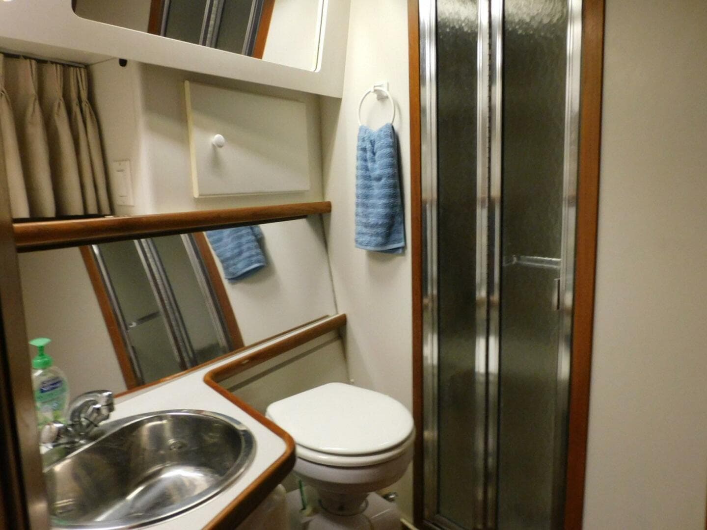 1993 Carver 445 Aft Cabin — photo 33