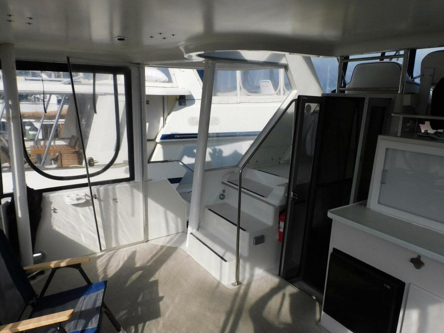 1993 Carver 445 Aft Cabin — photo 55