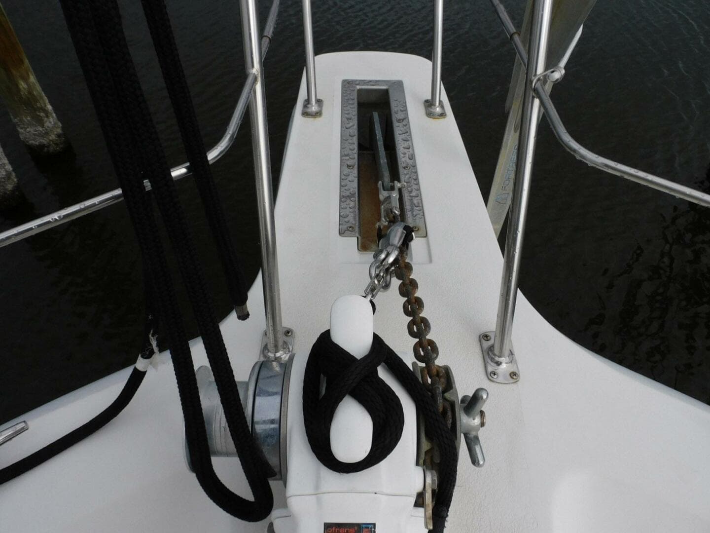 1993 Carver 445 Aft Cabin — photo 36