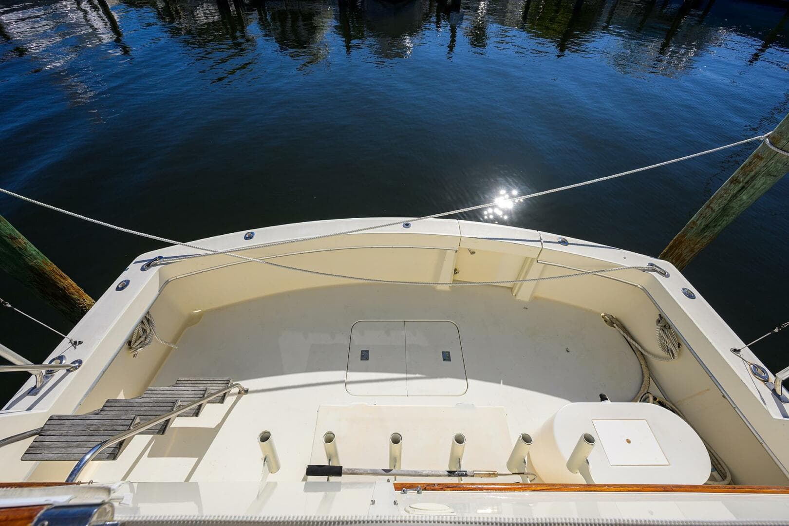1987 Hatteras 63 — photo 53