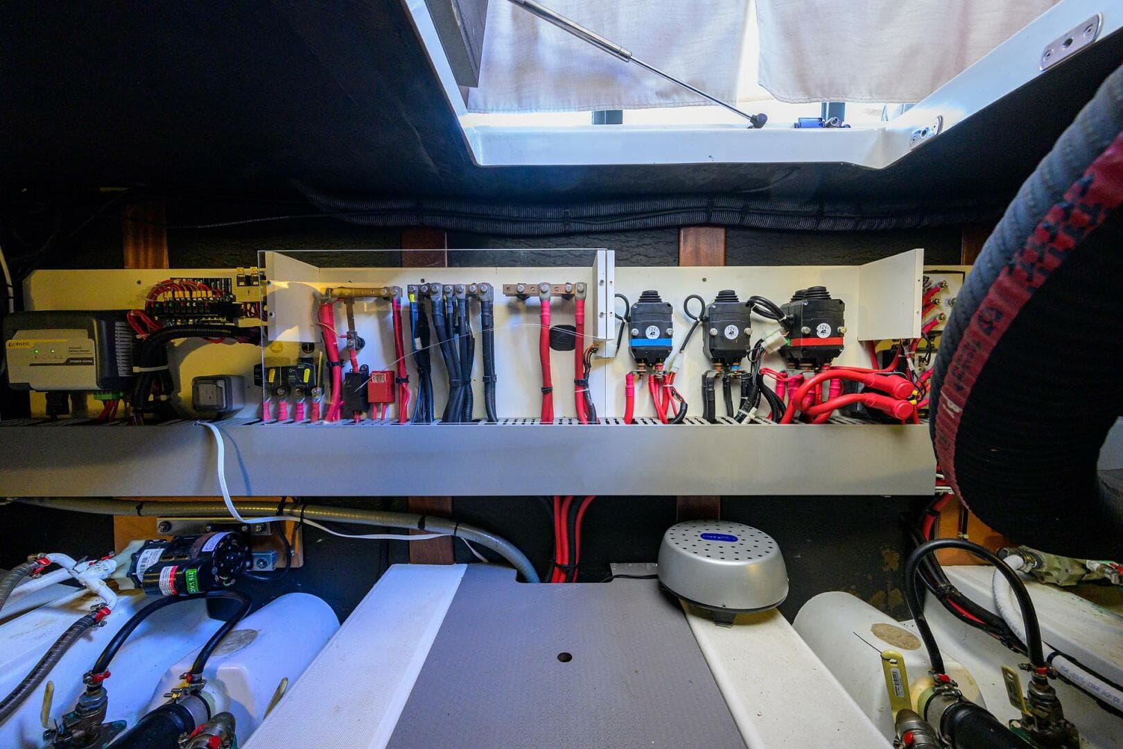 2014 Beneteau Trawler 44 — photo 41