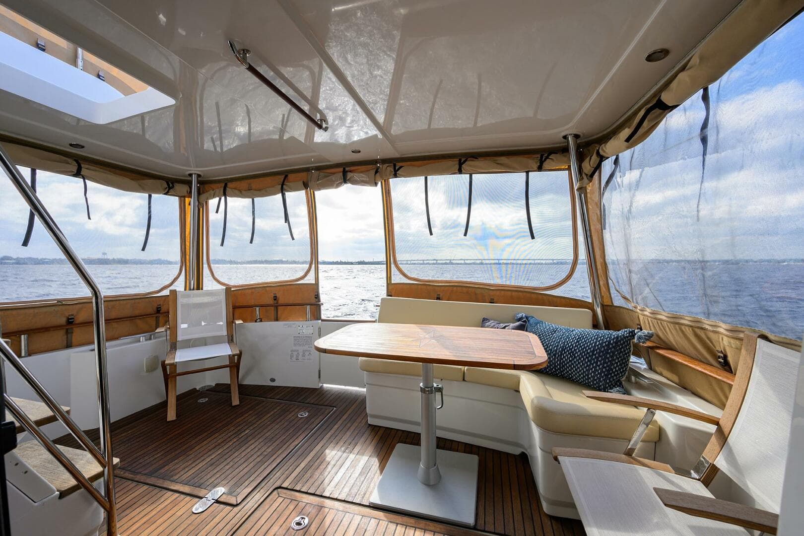 2014 Beneteau Trawler 44 — photo 24