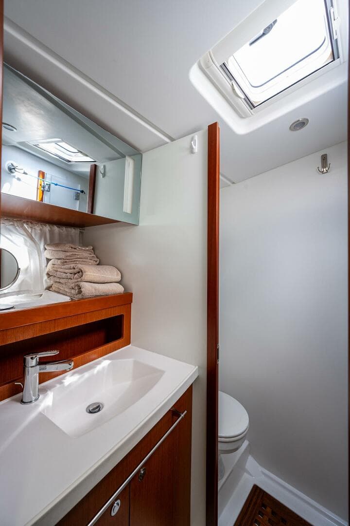 2014 Beneteau Trawler 44 — photo 19