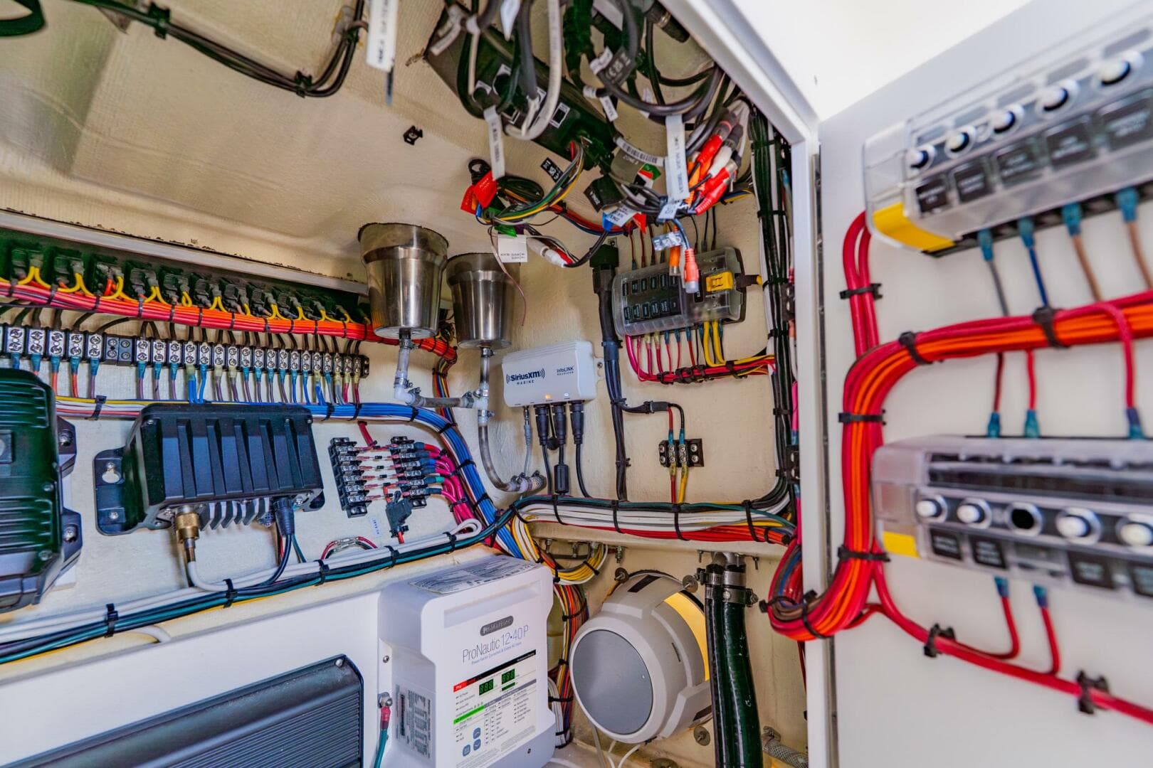 2025 Seavee 370Z — photo 57