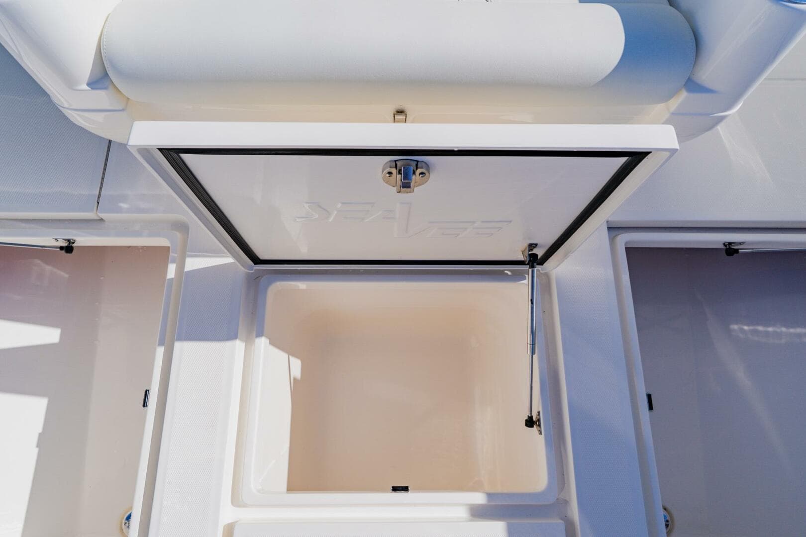 2025 Seavee 370Z — photo 32