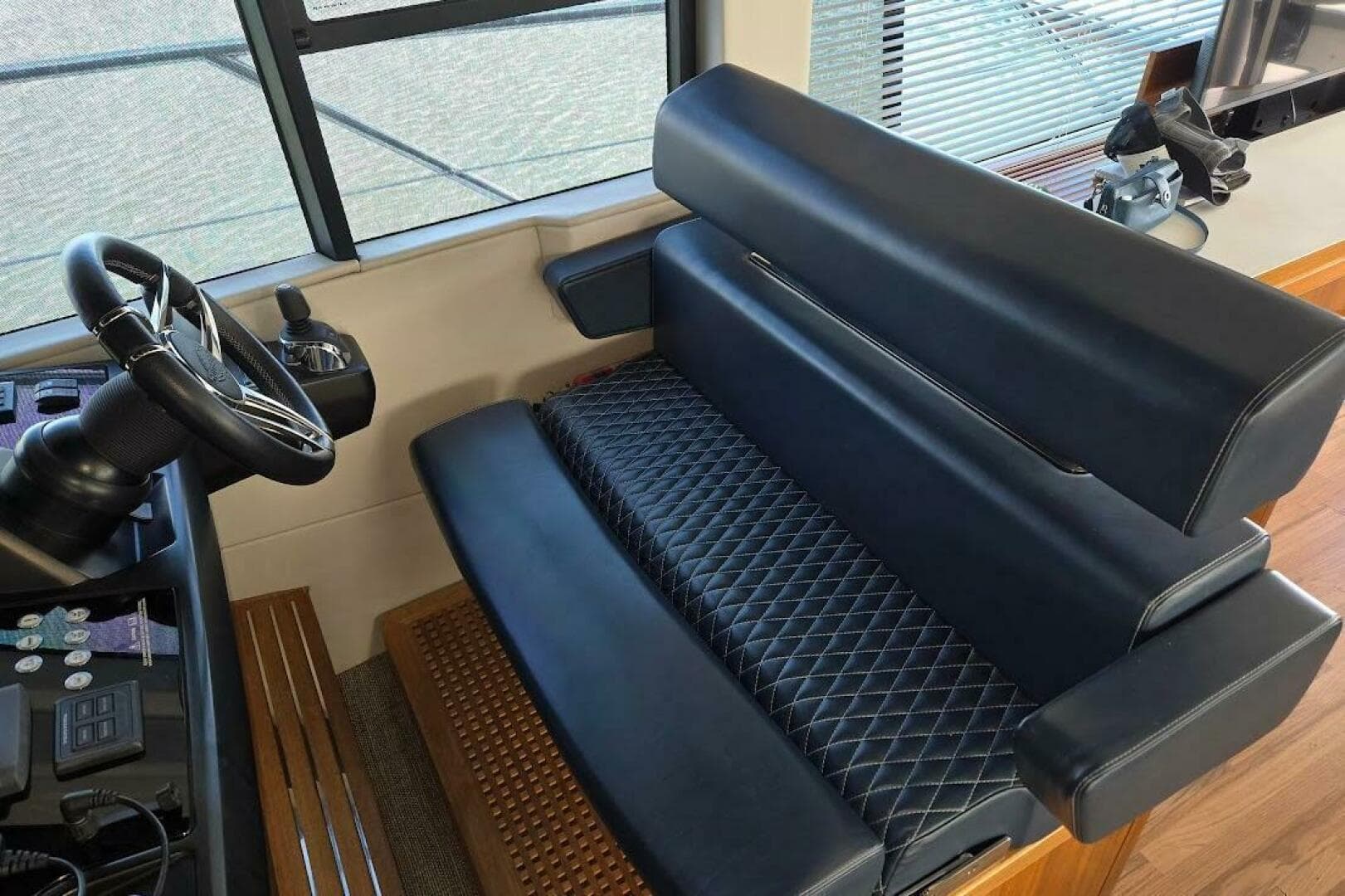 2019 Sunseeker Predator 50 — photo 13