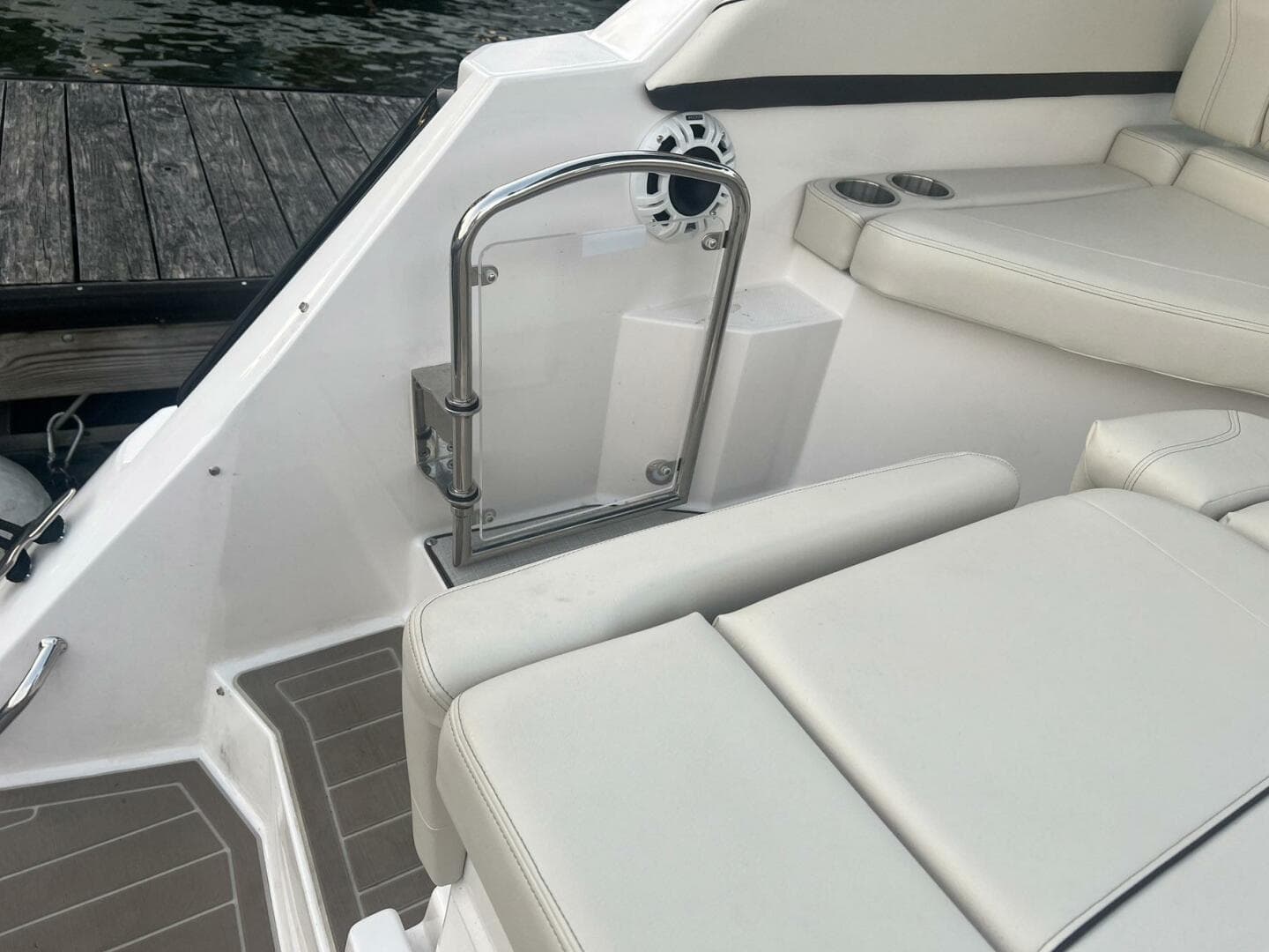 2024 Regal 26 Express — photo 29