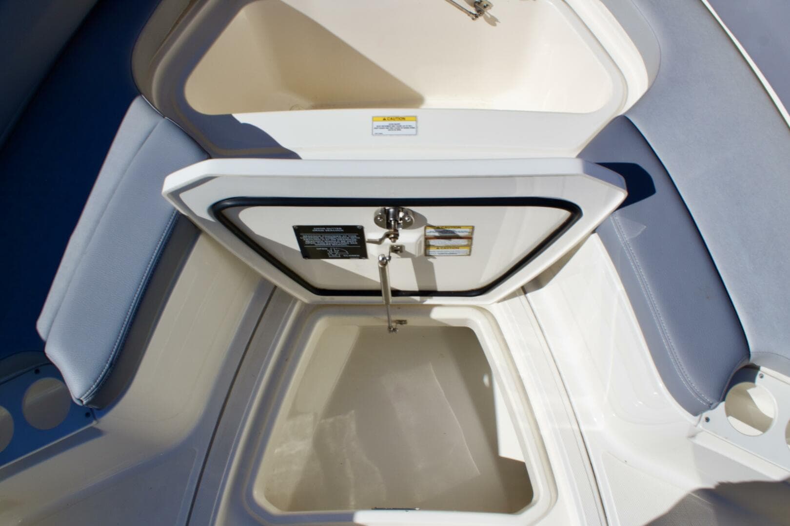 2022 Boston Whaler 230 Outrage — photo 22