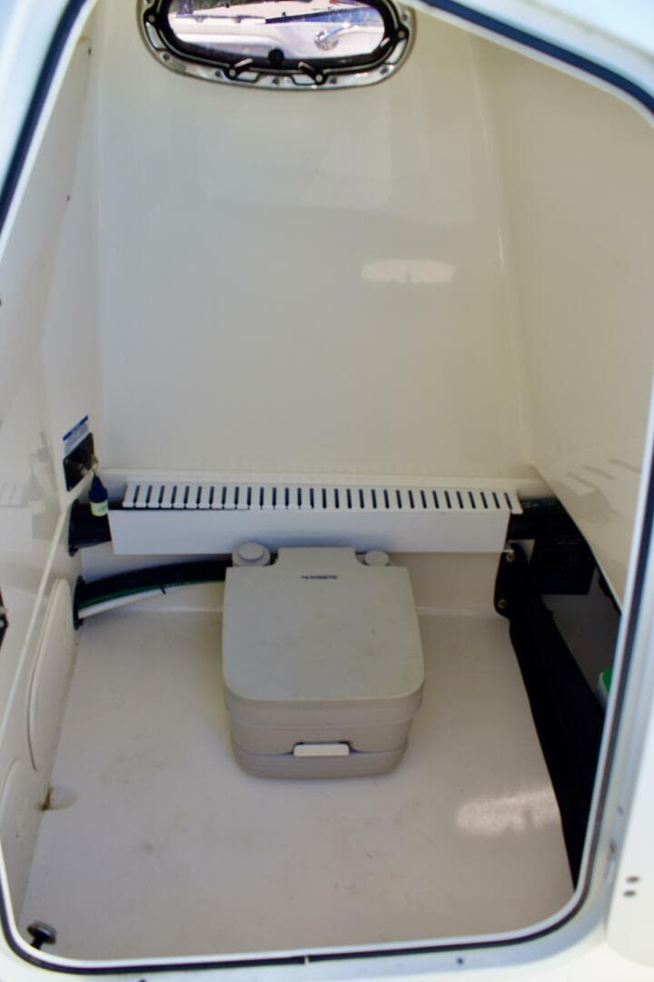 2022 Boston Whaler 230 Outrage — photo 20