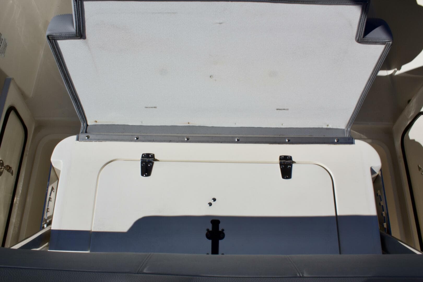 2022 Boston Whaler 230 Outrage — photo 24