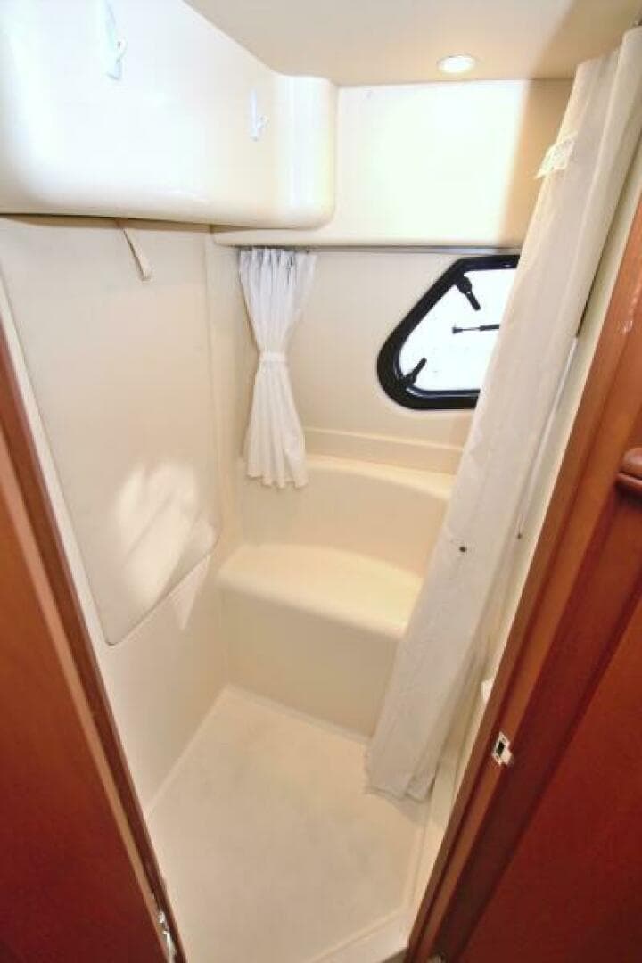 2006 Silverton 39 — photo 65