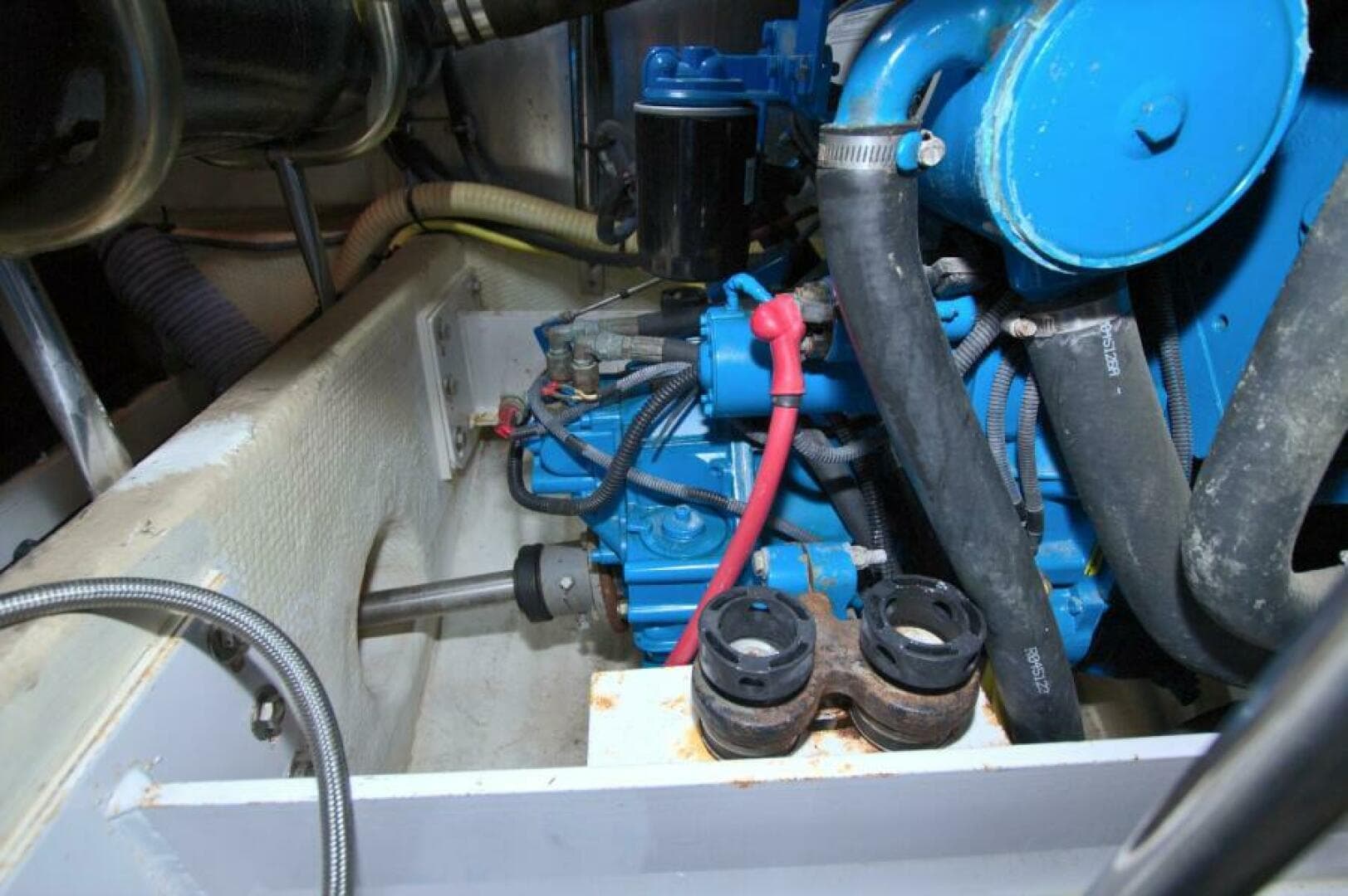 2006 Silverton 39 — photo 93