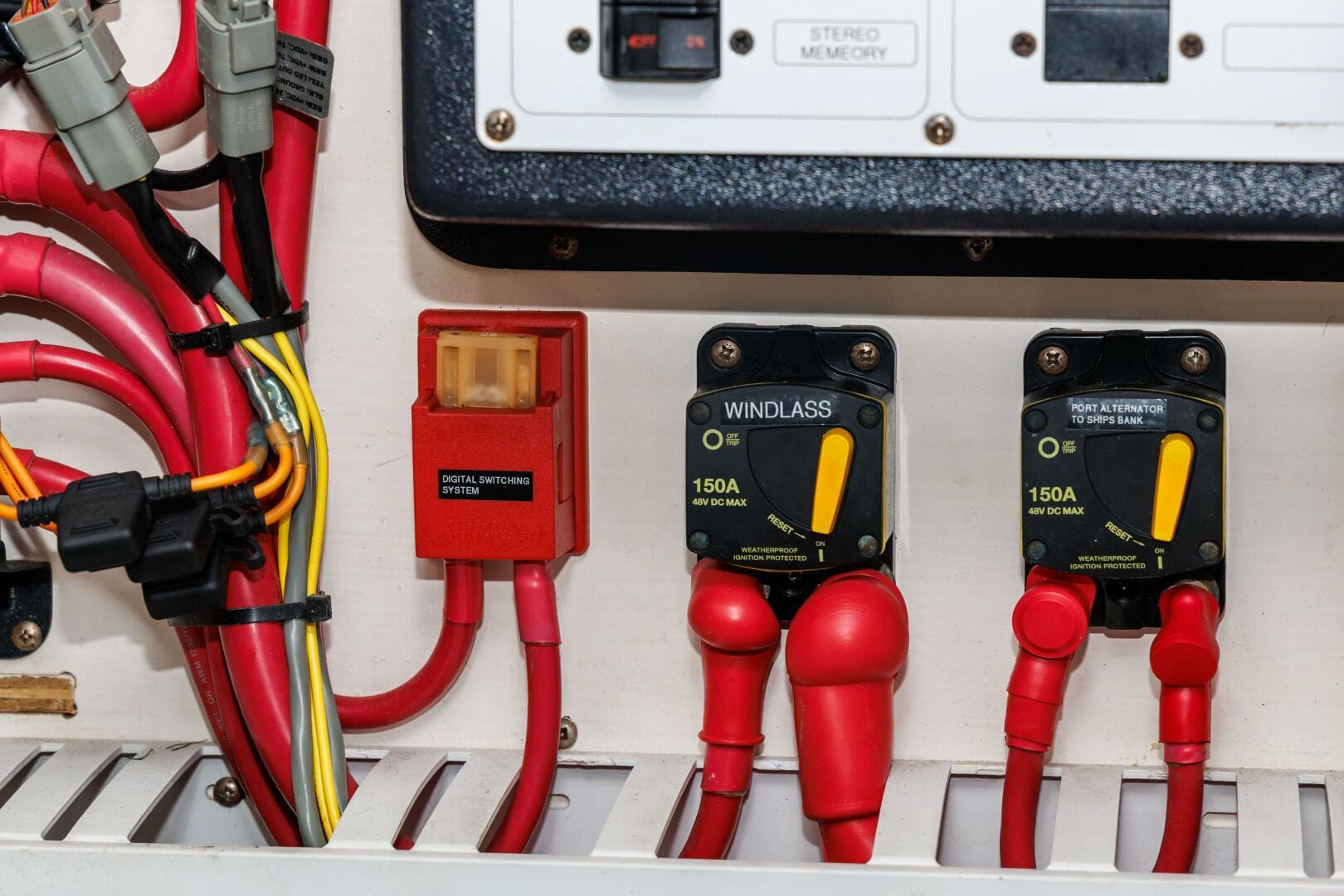 2010 Sabre Sedan — photo 49