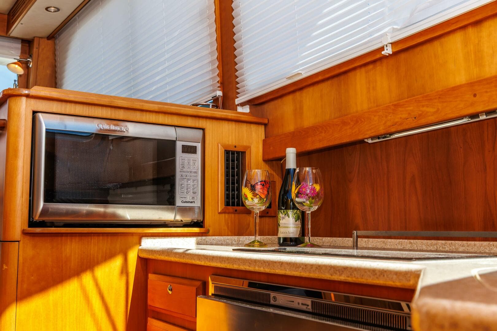 2010 Sabre Sedan — photo 35