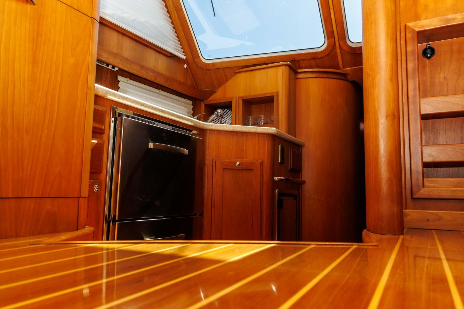 2010 Sabre Sedan — photo 31