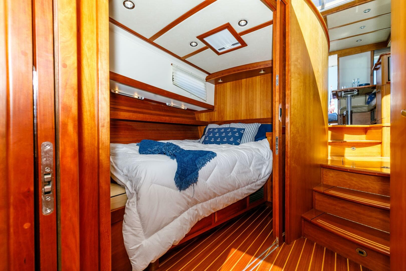 2010 Sabre Sedan — photo 41