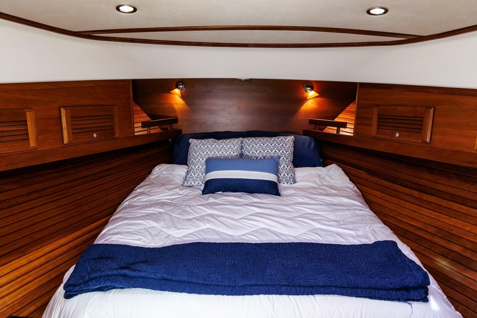 2010 Sabre Sedan — photo 36