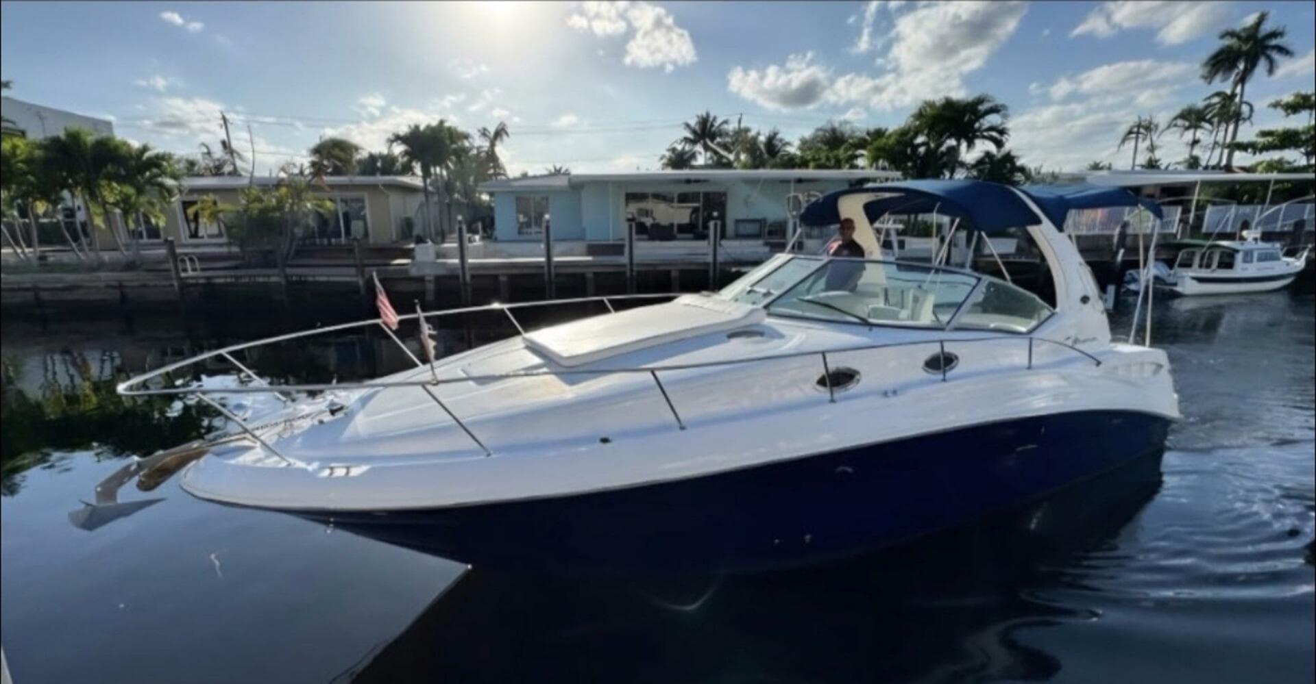 2004 Sea Ray 320 Sundancer