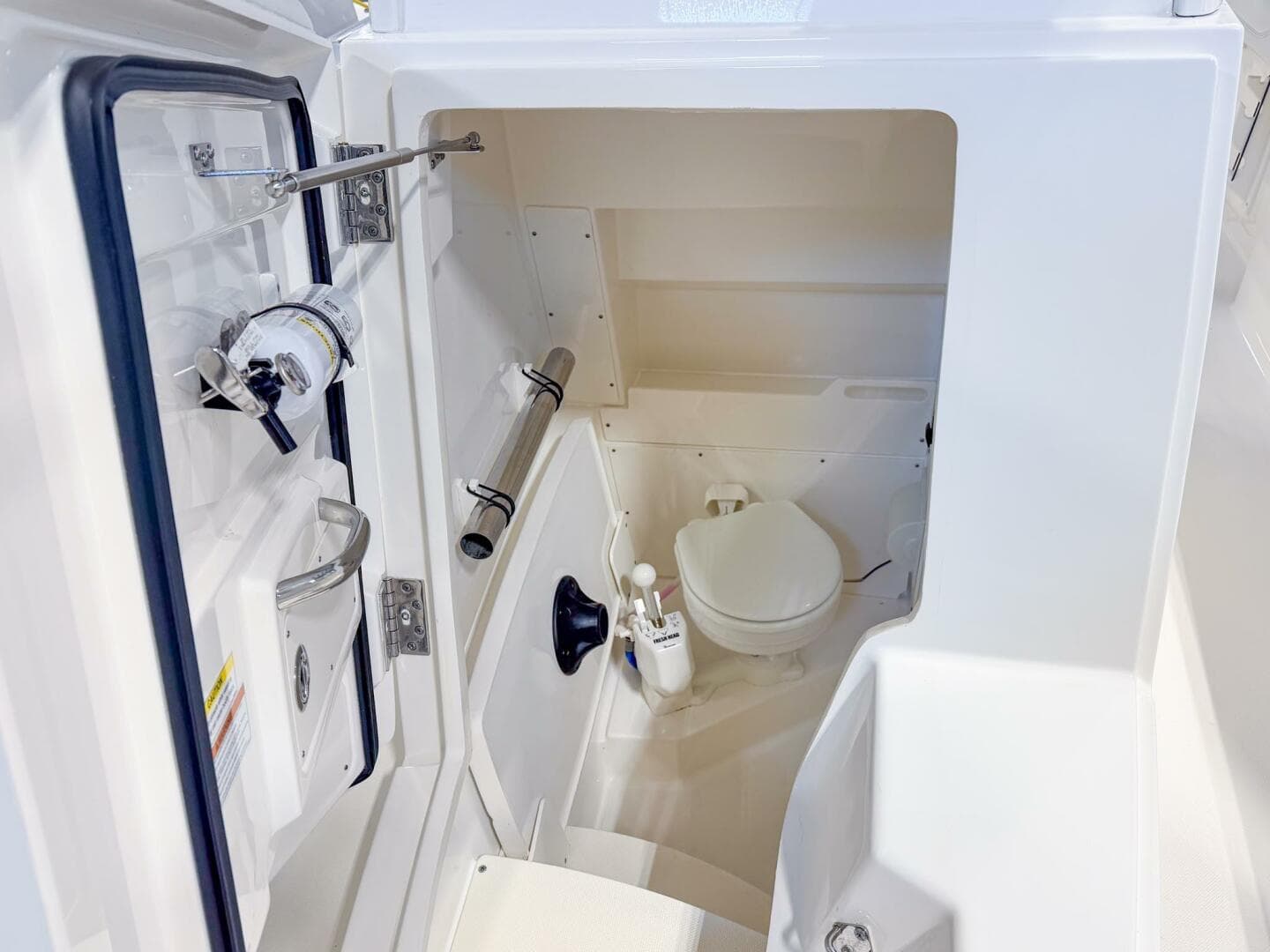 2023 Pursuit S 268 — photo 7