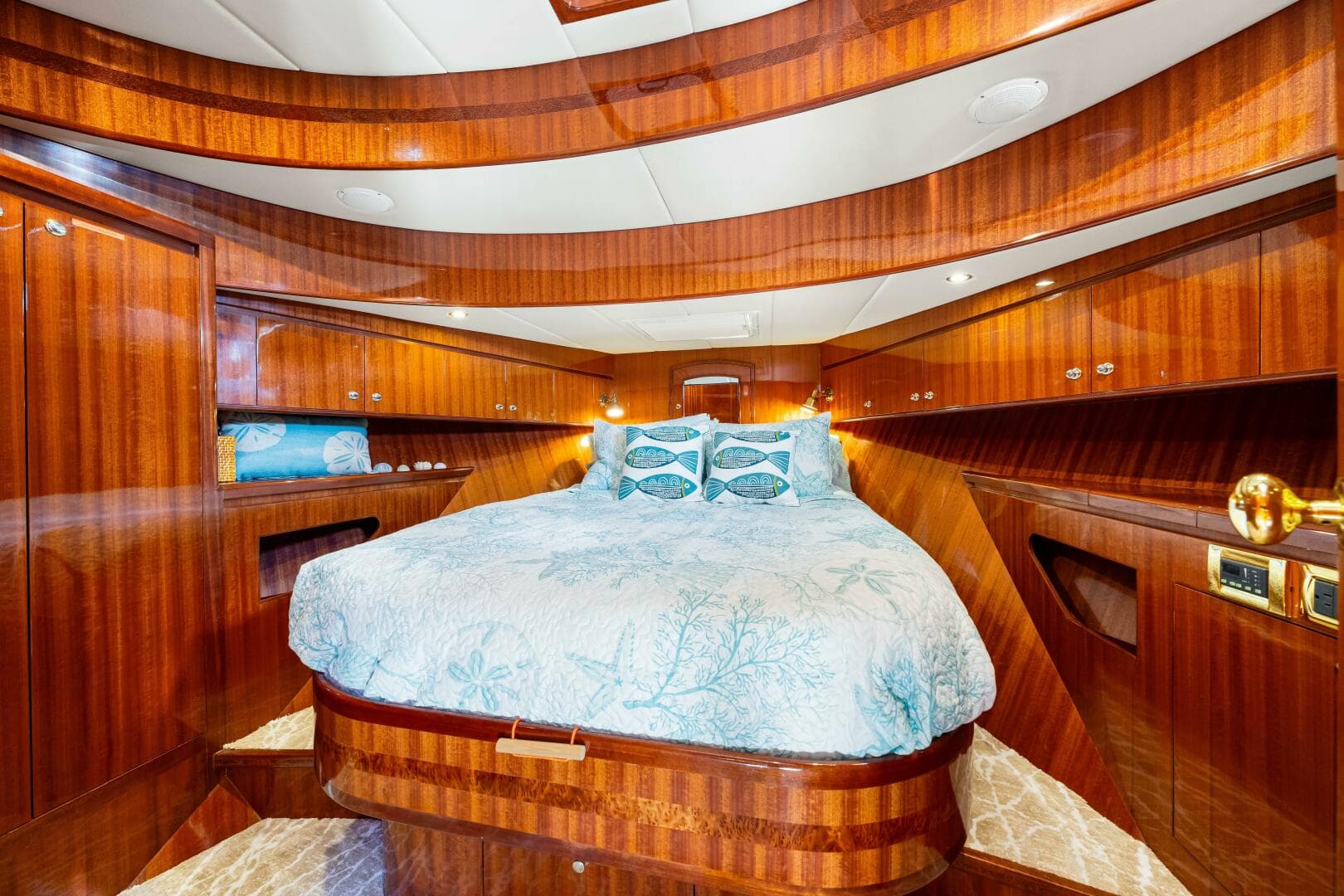 2007 Hampton 558 Pilothouse — photo 11