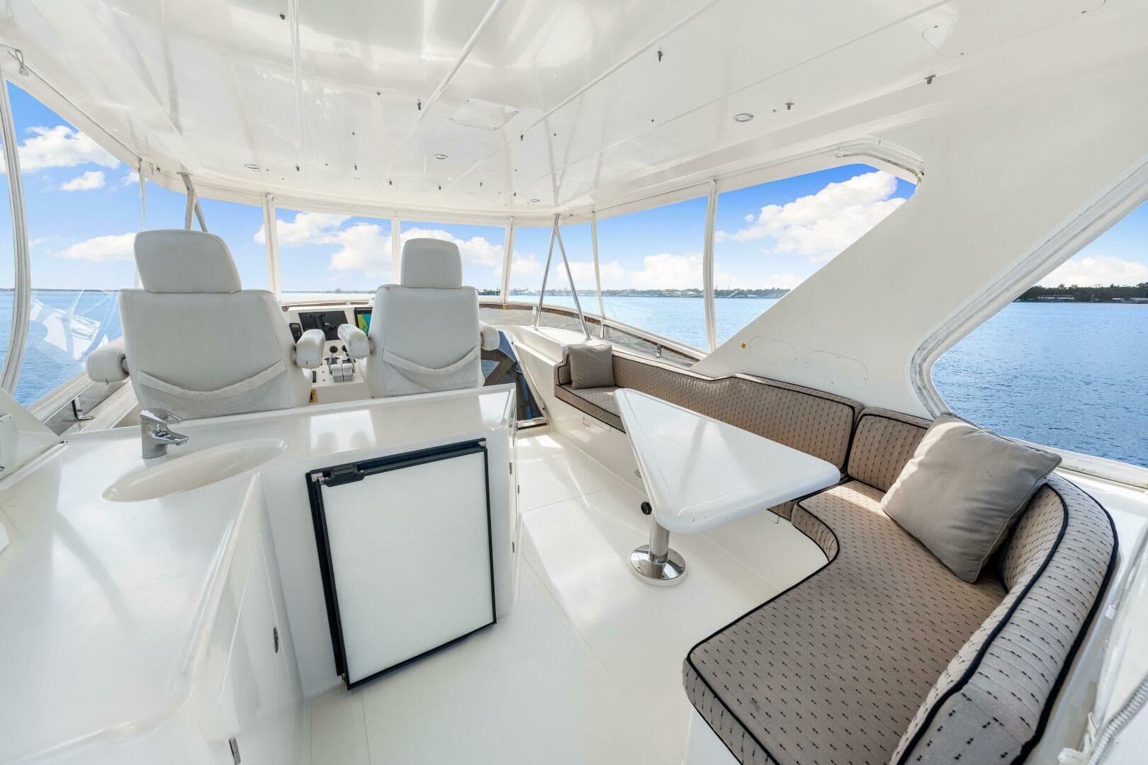 2007 Hampton 558 Pilothouse — photo 4