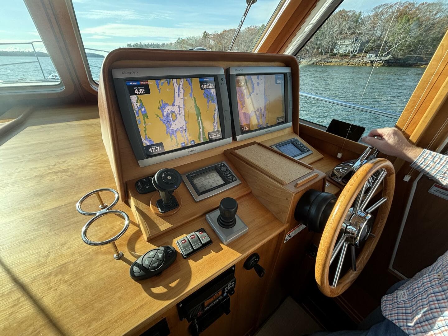 2011 Sabre 40 Sedan — photo 37