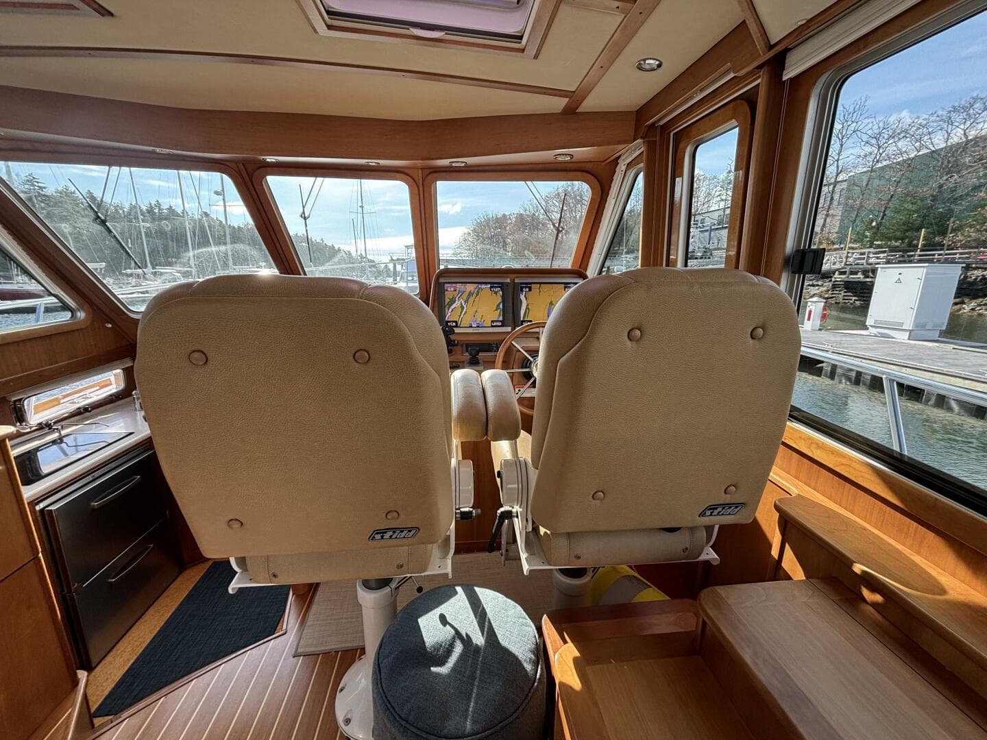 2011 Sabre 40 Sedan — photo 44