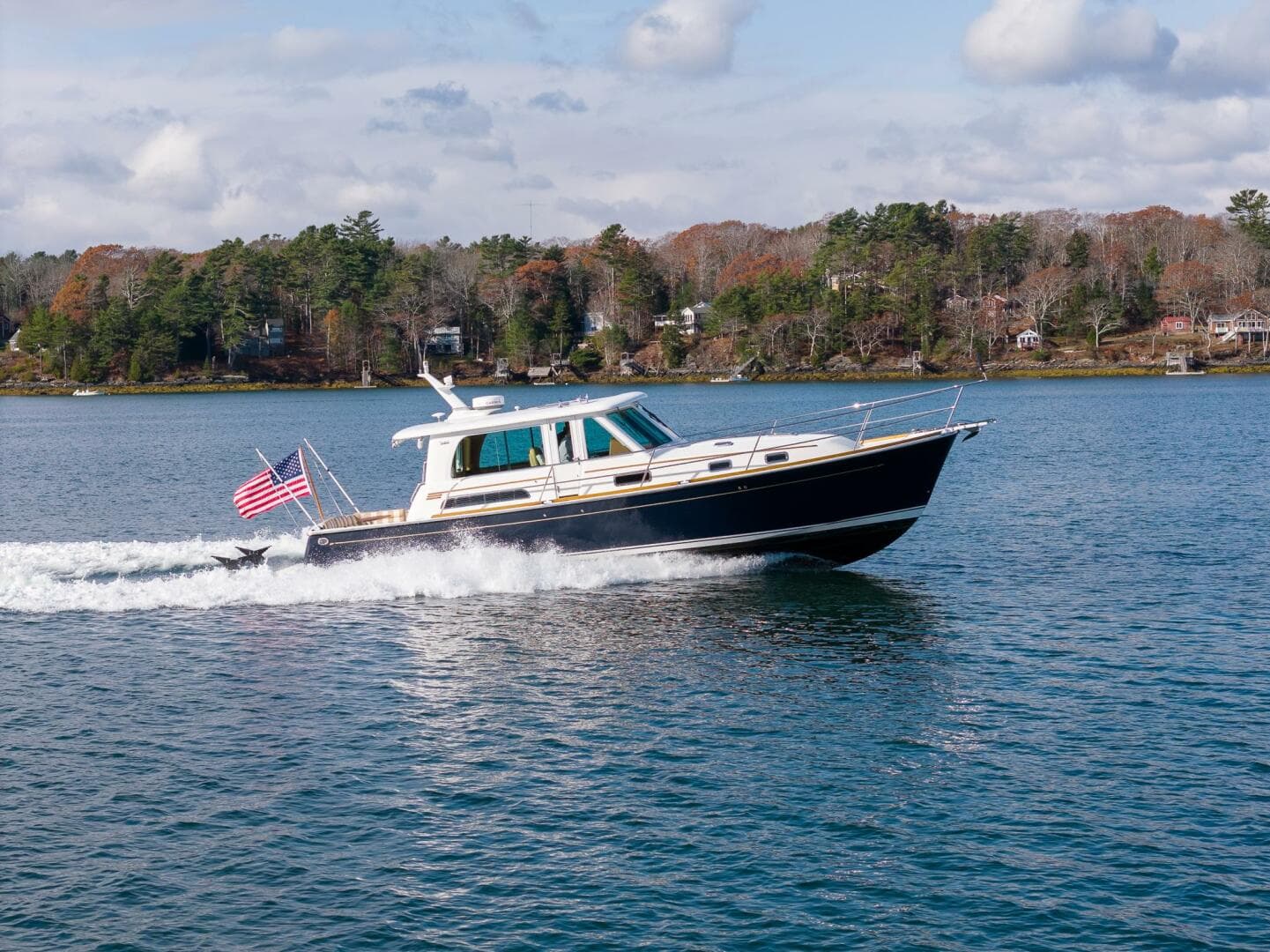 2011 Sabre 40 Sedan — photo 4