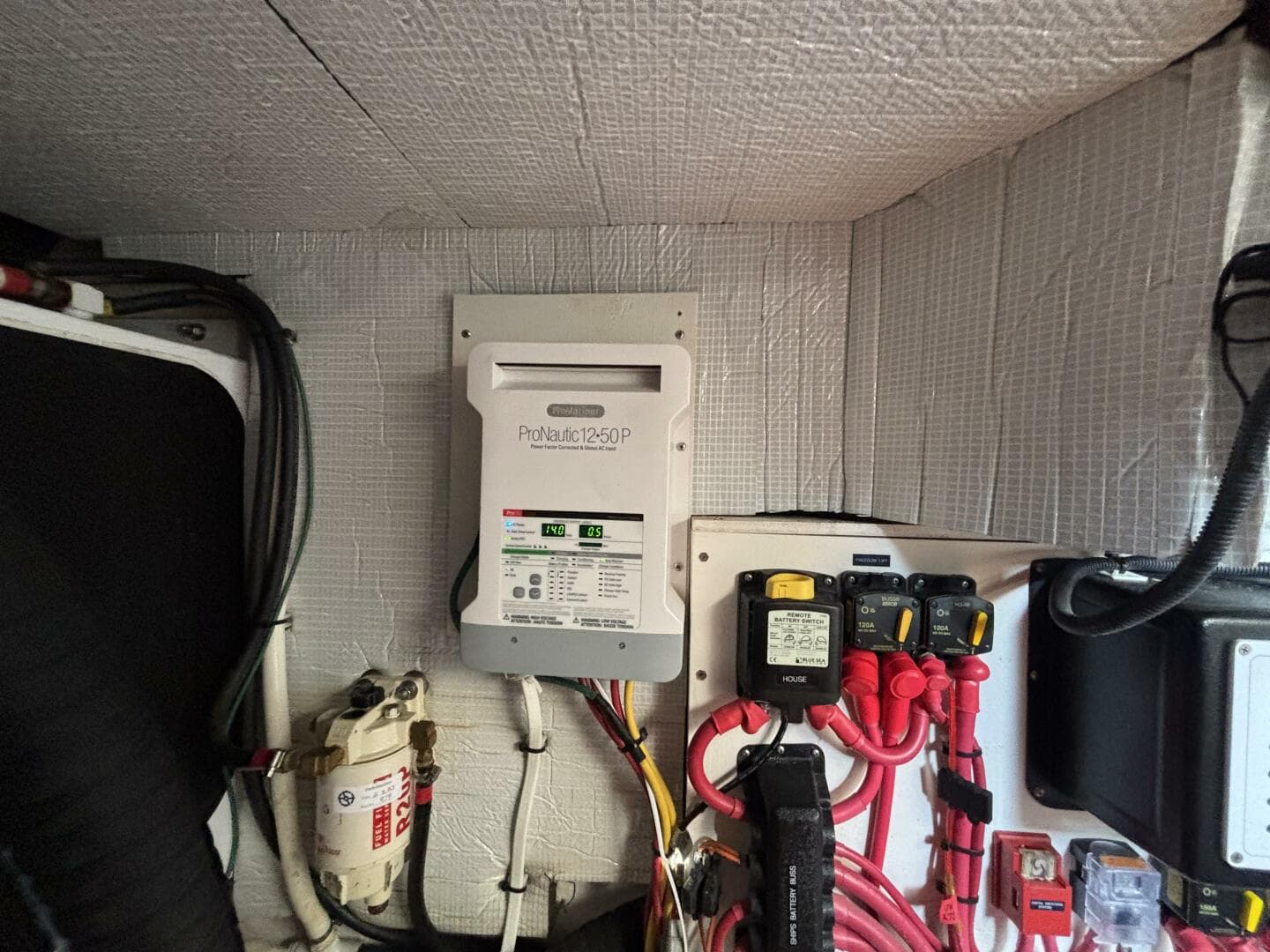 2011 Sabre 40 Sedan — photo 36