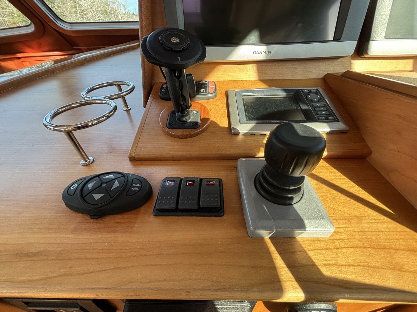 2011 Sabre 40 Sedan — photo 16