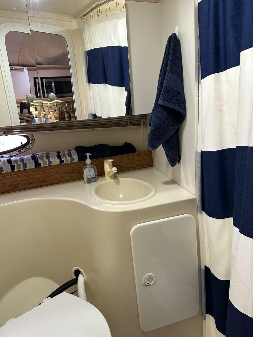 1995 Cruisers 3570 Esprit — photo 18