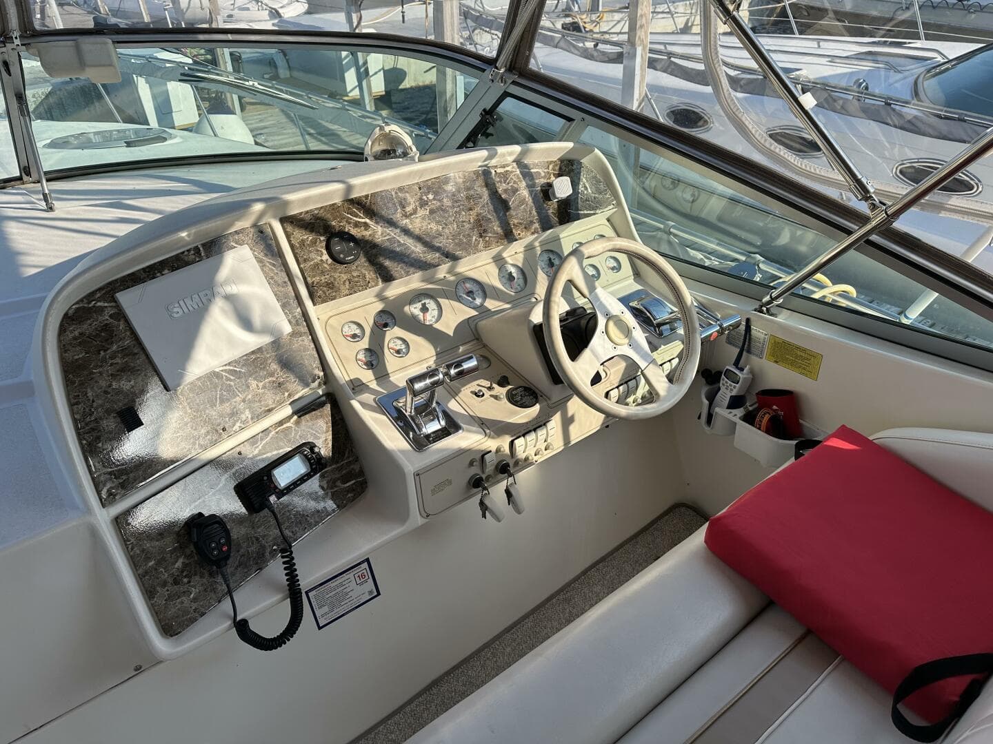 1995 Cruisers 3570 Esprit — photo 3