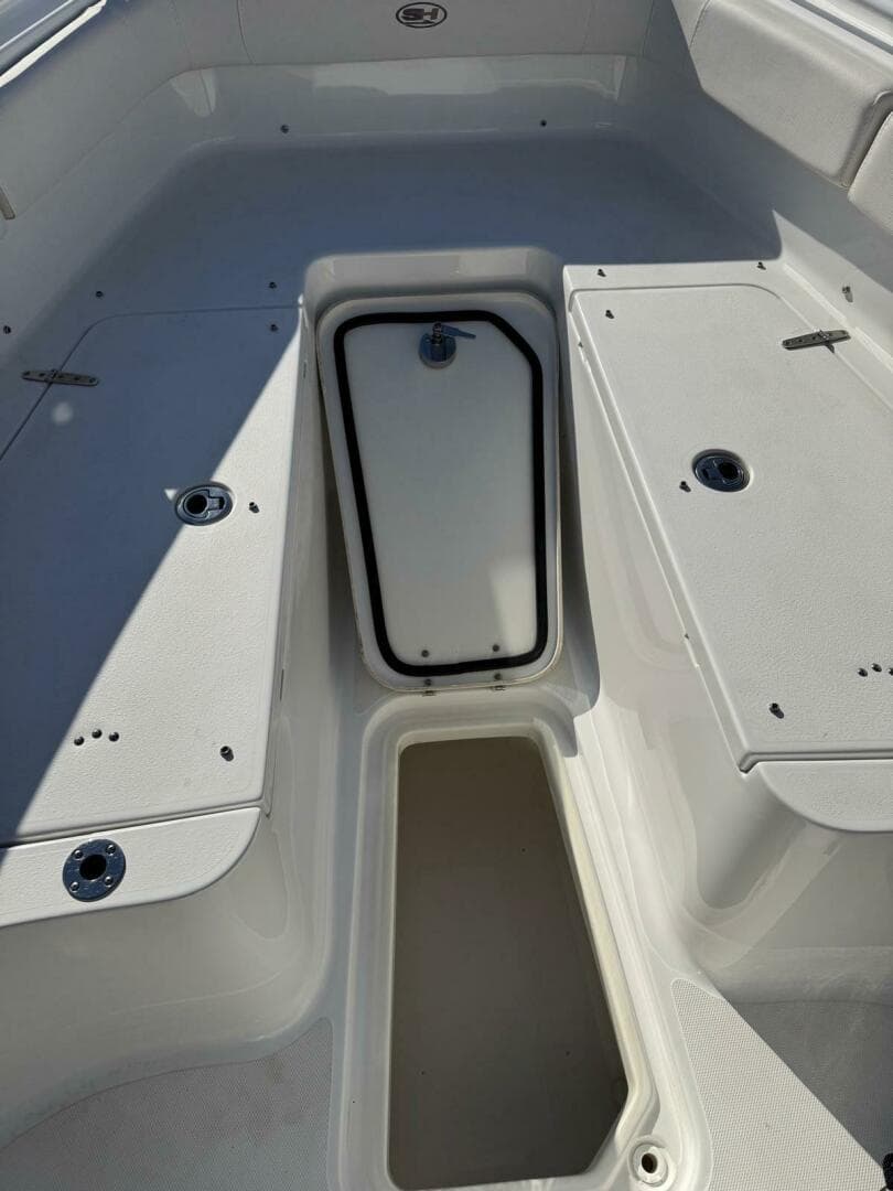 2022 Sea Hunt 27 Gamefish Forward Seating — photo 7