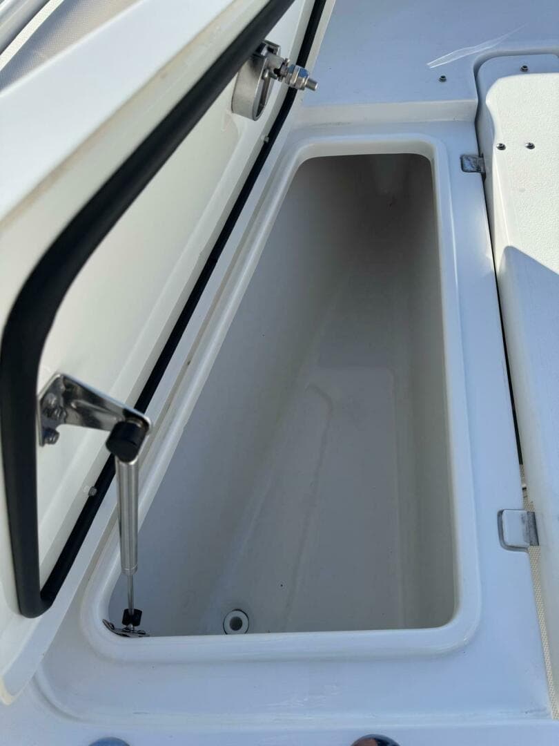 2022 Sea Hunt 27 Gamefish Forward Seating — photo 3