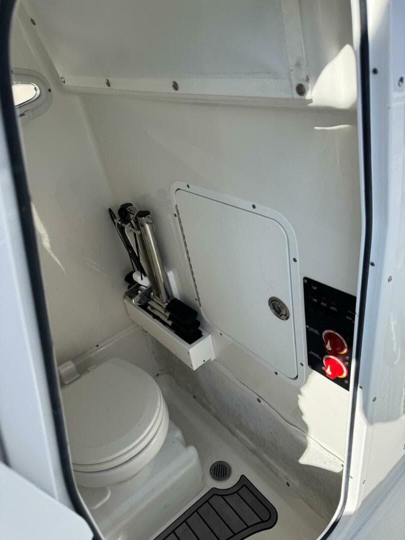 2022 Sea Hunt 27 Gamefish Forward Seating — photo 11